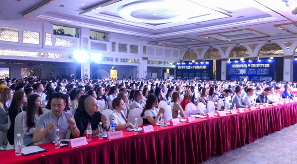 未來(lái)醫(yī)美行業(yè)將呈現(xiàn)集中化、生態(tài)化、透明化、標(biāo)準(zhǔn)化